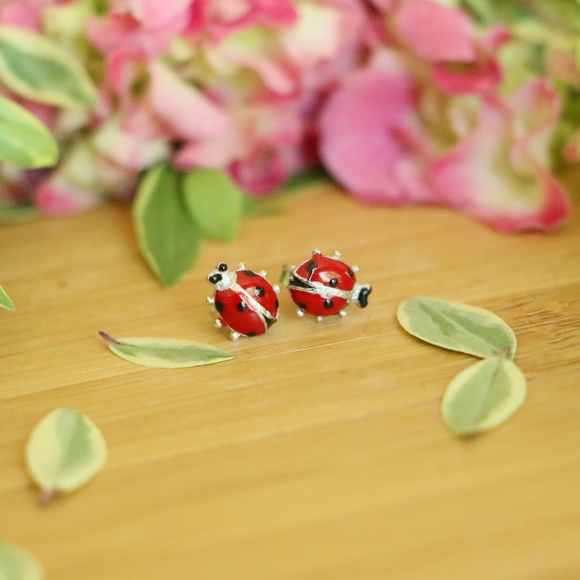 925 Sterling Silver Ladybug Stud Earrings - Picture 4 of 8